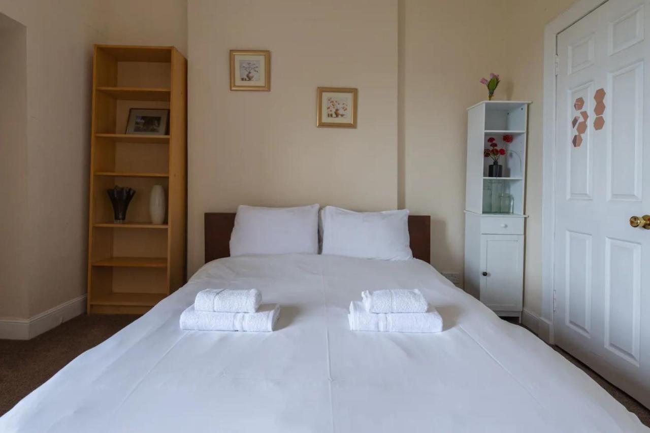 Cosy 2 Bedroom In Edinburgh Old Town Edimburgo Exterior foto